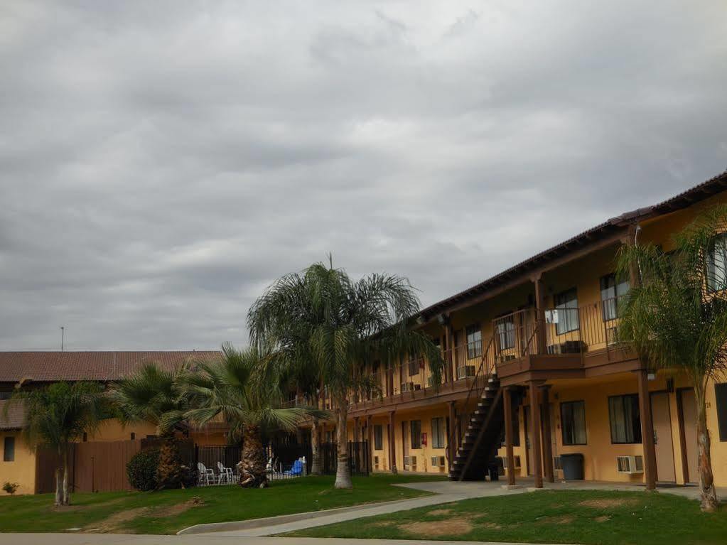 Best Economy Inn & Suites Bakersfield Luaran gambar