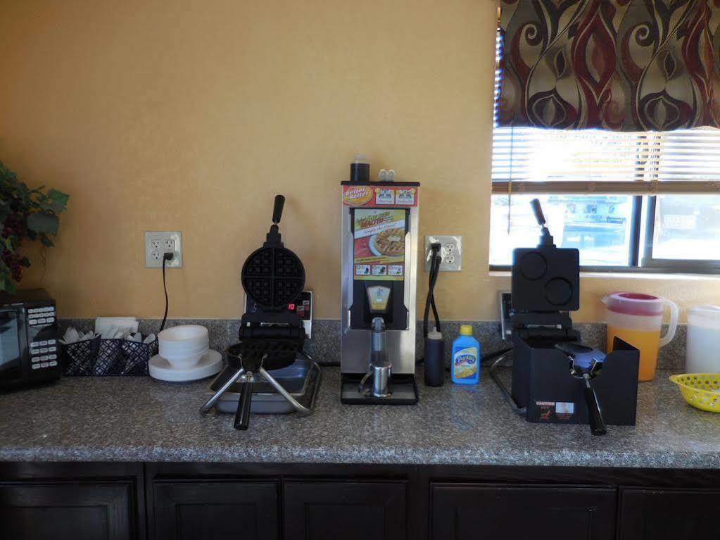 Best Economy Inn & Suites Bakersfield Luaran gambar