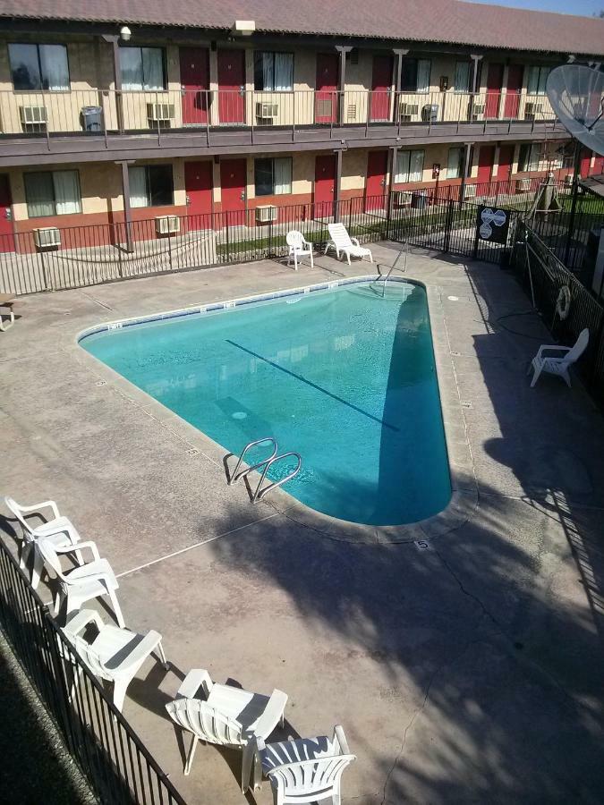Best Economy Inn & Suites Bakersfield Luaran gambar